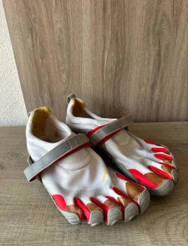 tênis vibram five fingers bikila um clássico corrida minimalista e do estilo barefoot