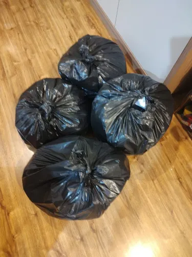 Doação de roupas e bolinhas de Natal para retirar em São José sc<br>