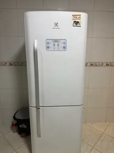 Geladeira Eletrolux inverse