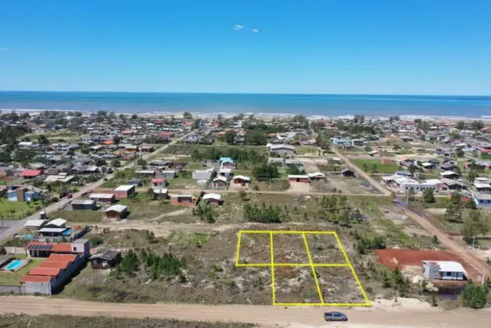 Terrenos parcelados na Praia Sulmar