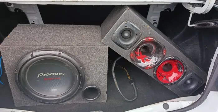 Som automotivo completo
