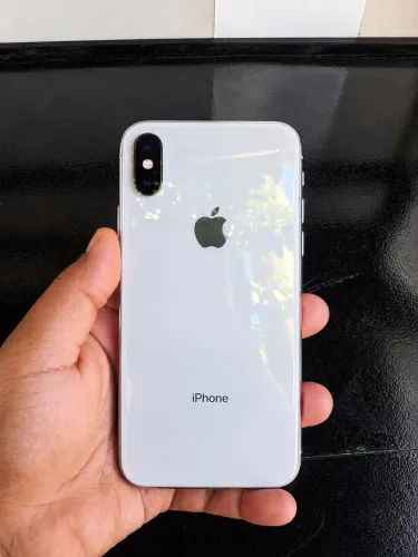 iPhone X
