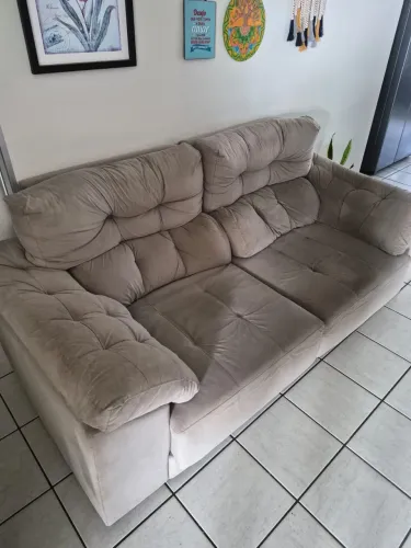 Vendo sofá retrátil e reclinável, comprado na Jacaúna