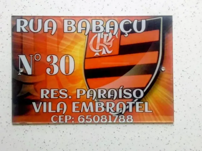 Placa de endereço personalizada