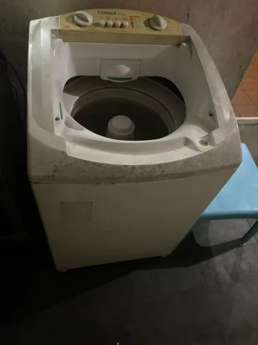 Máquina de lavar 10kg funcionando - precisa arrumar saída de água