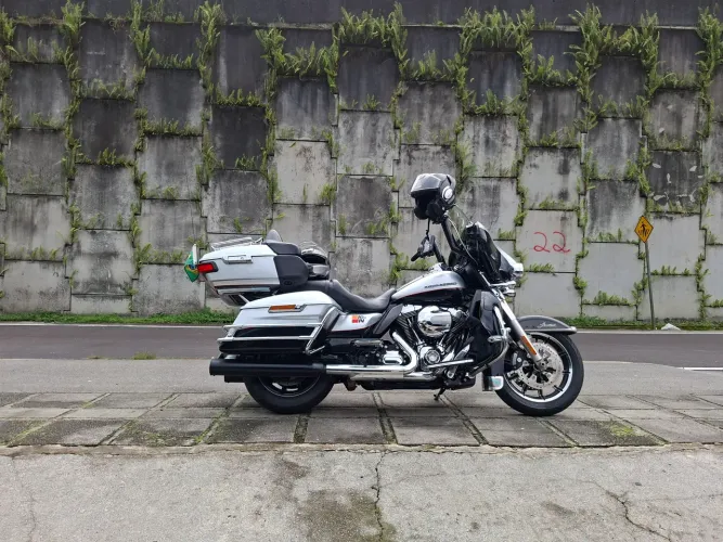 Harley Davidson Elektra Ultra Glide Limites Low 2015