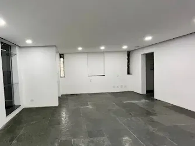 Sobrado para aluguel com 137 metros quadrados com 5 quartos em Real Parque - São Paulo - S