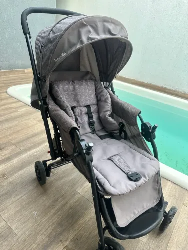 Carrinho e bebê conforto cosco reverse