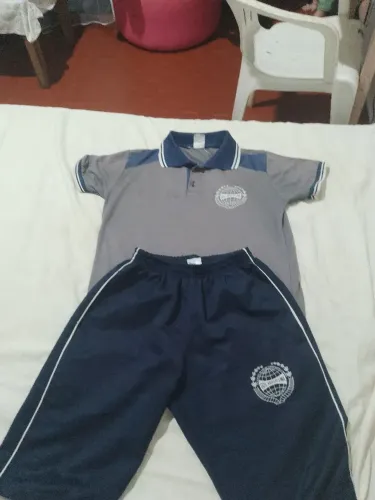 Vende- se Camiseta do Araújo  