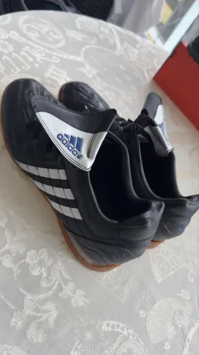 Chuteira adidas futsal