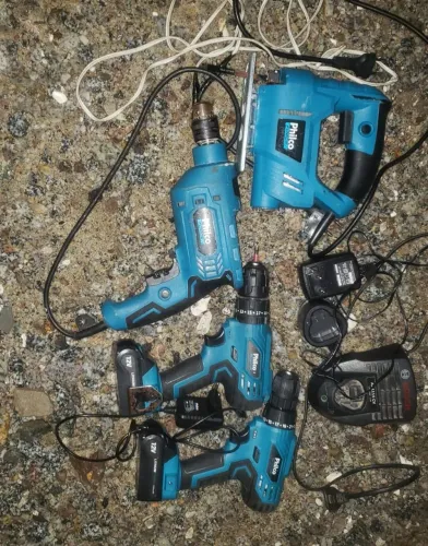 Máquinas Philco + Carregador Bosch