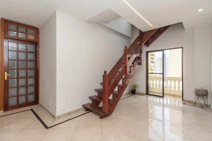 Cobertura para venda em Saúde com 3 quartos, sendo 2 suítes, 192m²