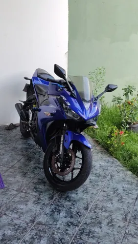Yamaha r3