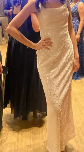 Vestido lindo em ótimo estado.