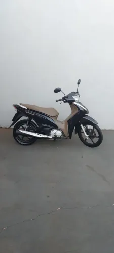 Biz 2018 Bem nova, km baixo
