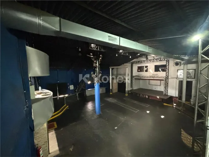 Salas/Conjuntos à venda com 2580 m² em Santa Inês, Caieiras