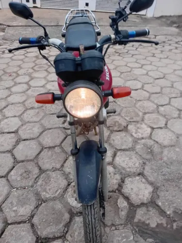 Titan 125 único dono