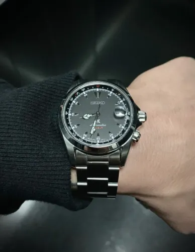 SEIKO PROSPEX ALPINIST AUTOMÁTICO 6R35