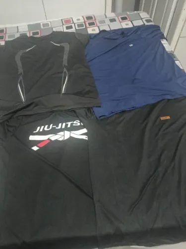 Roupas usadas (Pouco Uso).