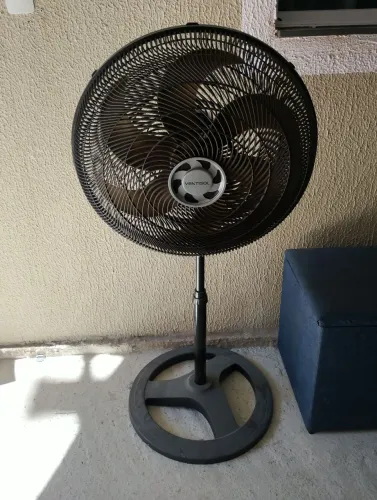 Ventilador ventisol coluna 127v