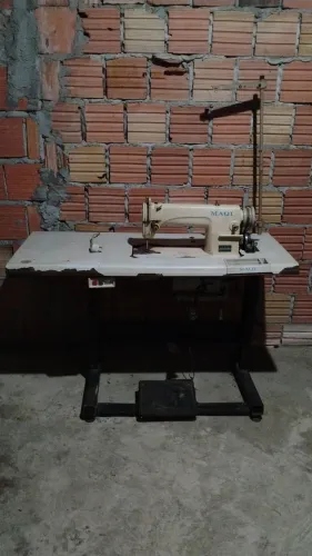 Máquina de Custura Industrial