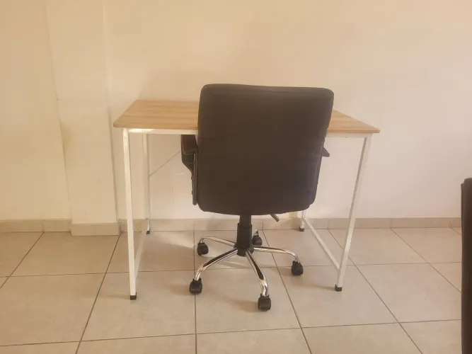 Mesa e cadeira de escritório/estudk/trabalho