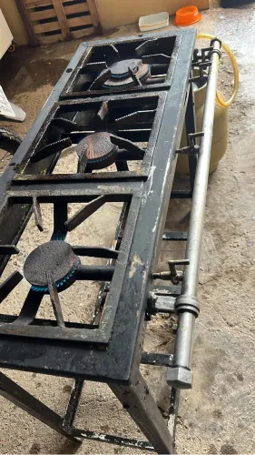 Fogão industrial 3 bocas grelhas de ferro 