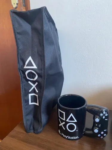 Capa PS5 e Xícara Playstation 