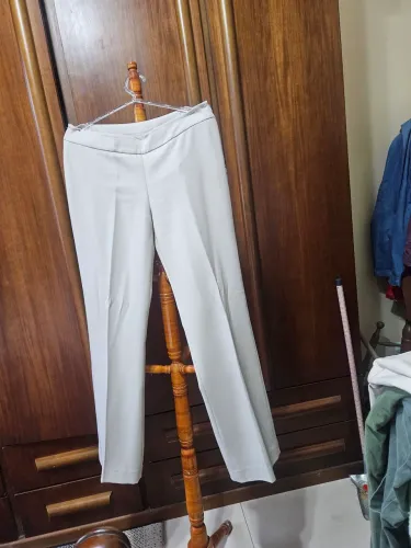 Calça feminina tamanho 40