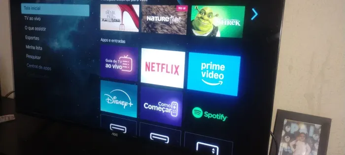 SMART TV AOC ROKUTV 40"