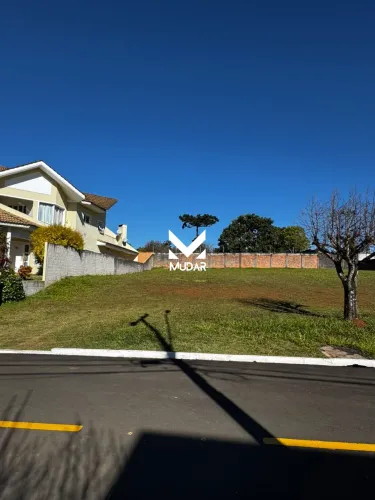 Terreno com 497 m2 no Condominio Colina dos Frades