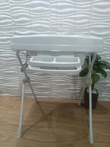 Banheira Burigotto Menina, super conservadinha