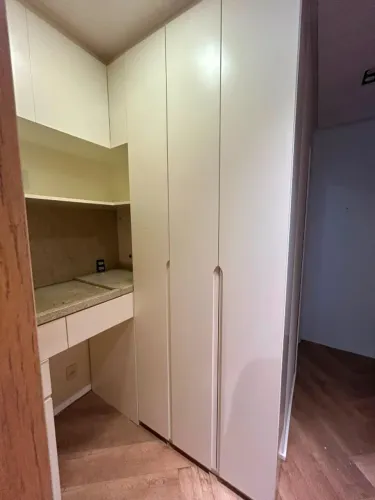 Armário alto