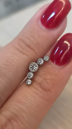 Piercing indiano zircônias e titânio 