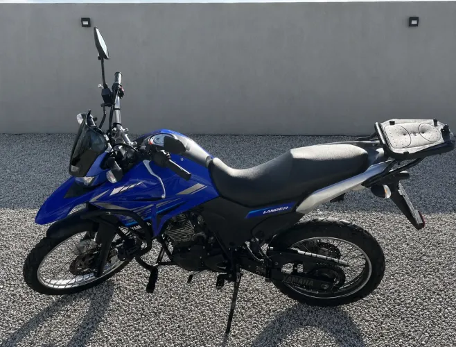 Moto Yamaha Lander 250