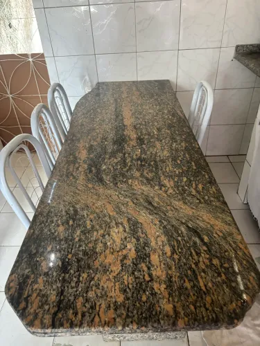 Vendo pedra de mármore tamanho 1,80