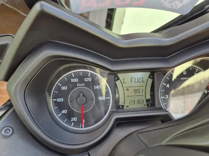 YAMAHA/XMAX 250CC