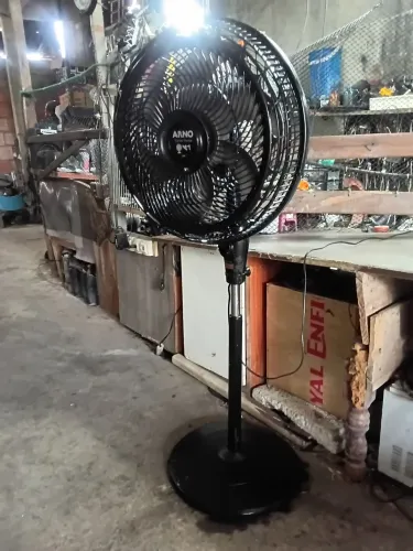 Ventilador Arno 40cm de pé