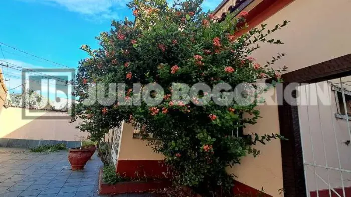 Casa comercial à Venda ,212m² 8 quartos ,3 vagas ,Engenho de Dentro