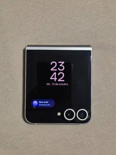 Samsung Galaxy Z Flip 6 256GB Cinza (Usado)