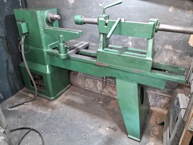 Torno de repuxo 