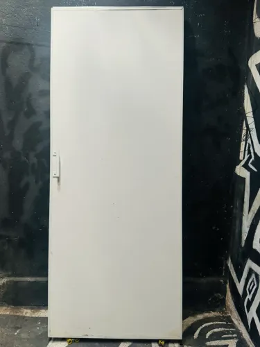3 Portas de tapume branca com fechadura 170 pra sair hoje
