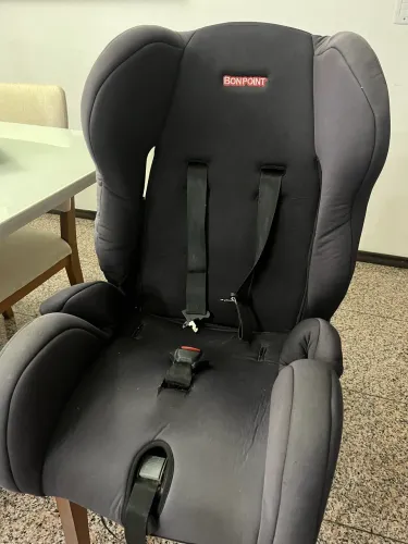 Cadeirinha de Bebê Bonpoint - 9kg a 36kg (Excelente Estado)