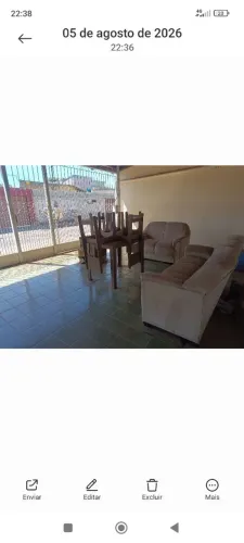 Sofá e mesa para sua kitnet