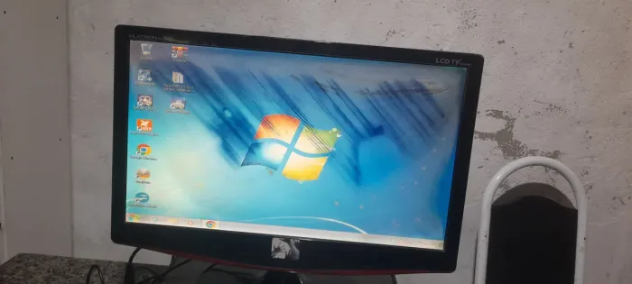 Monitor LCD Flatron TV ? com tela manchada