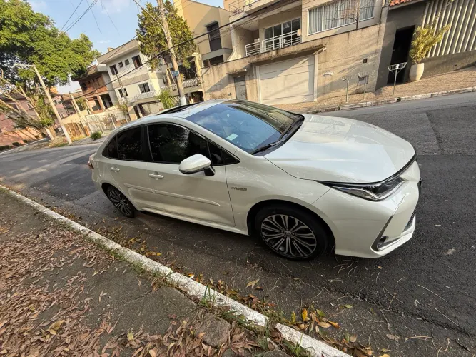 Toyota Corolla Altis Prem. Hybrid 1.8 Flex AUT 2021