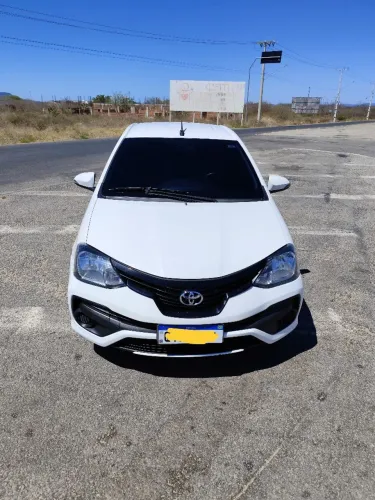 Toyota Etios X Plus Sedan 1.5 Flex 16V 4P Mec. 2020