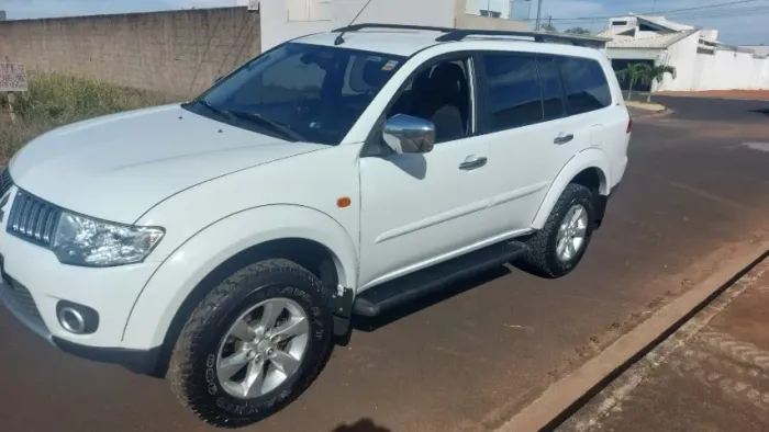 Mitsubishi Pajero Dakar/hpe 3.5 4X4 Flex 5P Aut. 2013