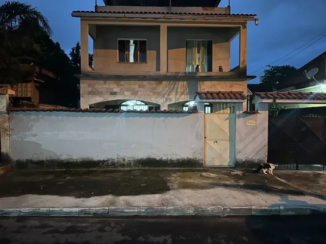 Casa 3 quartos na Sargento Medeiros 320