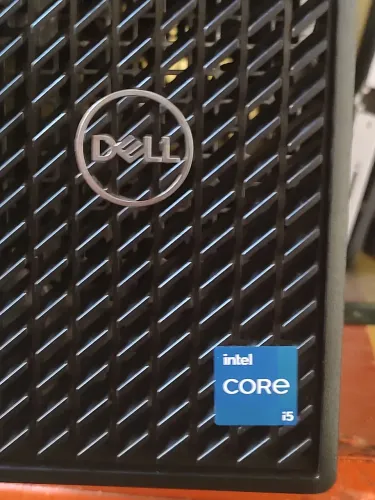 CPU dell i5+ 8gb memória ddr 4+ vme 256 falar com Ivan telefone *32 wtz